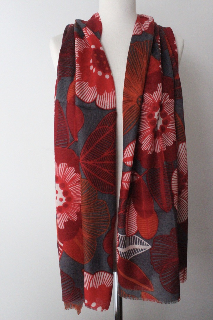 Big flower White red orange grey