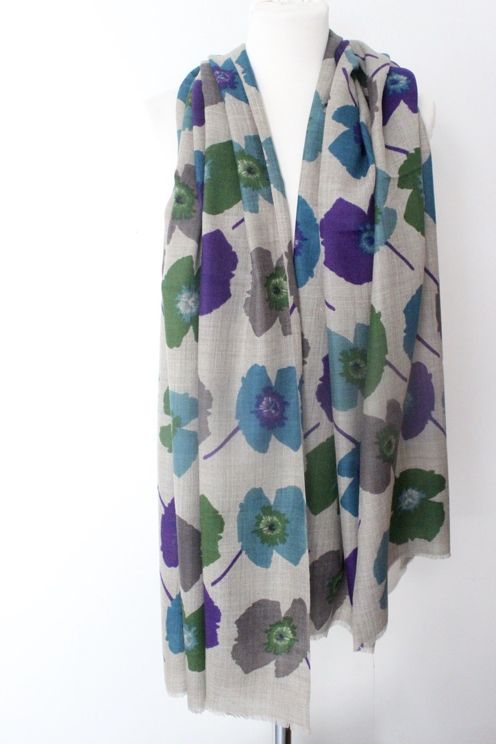 poppy TD purple grass green blue S067E