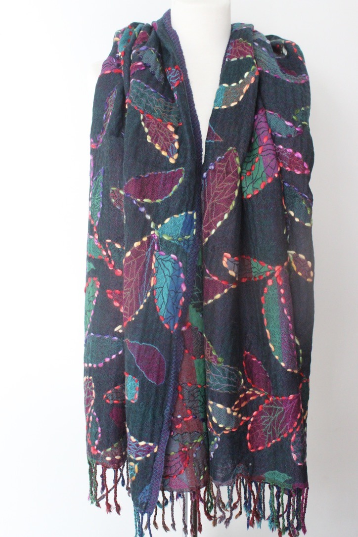 Wool embroidery plant purple WEP010