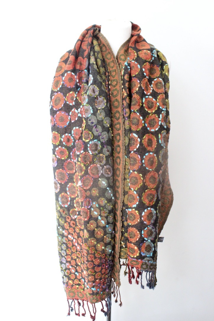 Wool embroidery drops olive green WED014