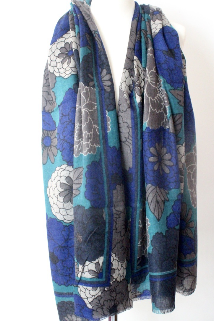 New Blossom TD royal blue turq navy S065B
