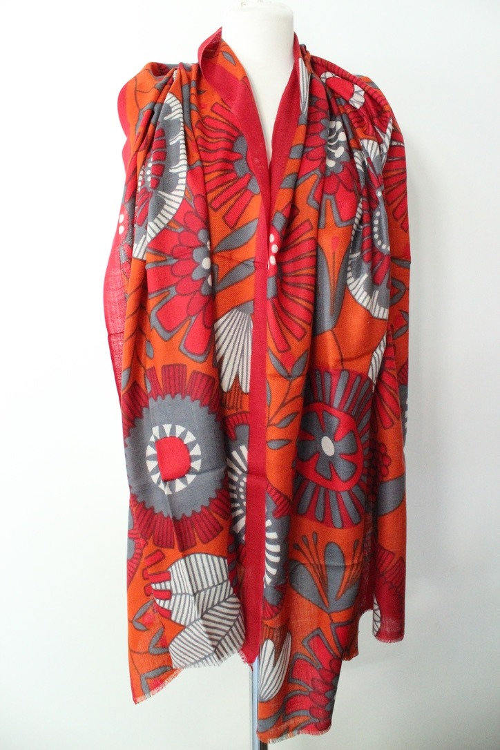 wheel flower White red orange grey S077C